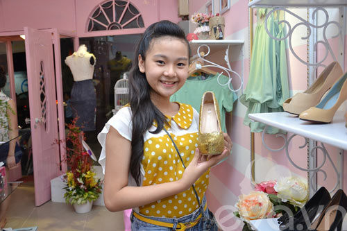 Hot girl Sam thích thú thành "bà chủ" - 5