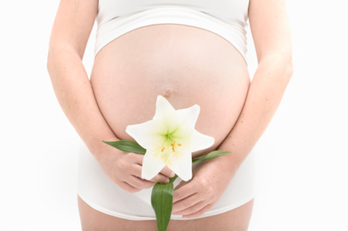 Mẹ bầu và nỗi buồn “mụn trứng cá” - 2