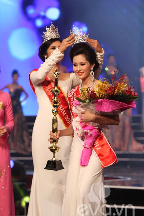 Đặng Thu Thảo đăng quang ngôi HHVN 2012 - 4