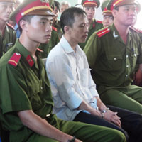 Tuyên án tử hình sát thủ gài mìn nổ xe máy