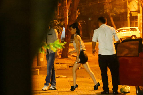 vo chong dan truong met moi sau tiec cuoi - 15