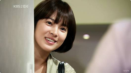 4 kieu toc gay 'sot' cua song hye kyo - 11