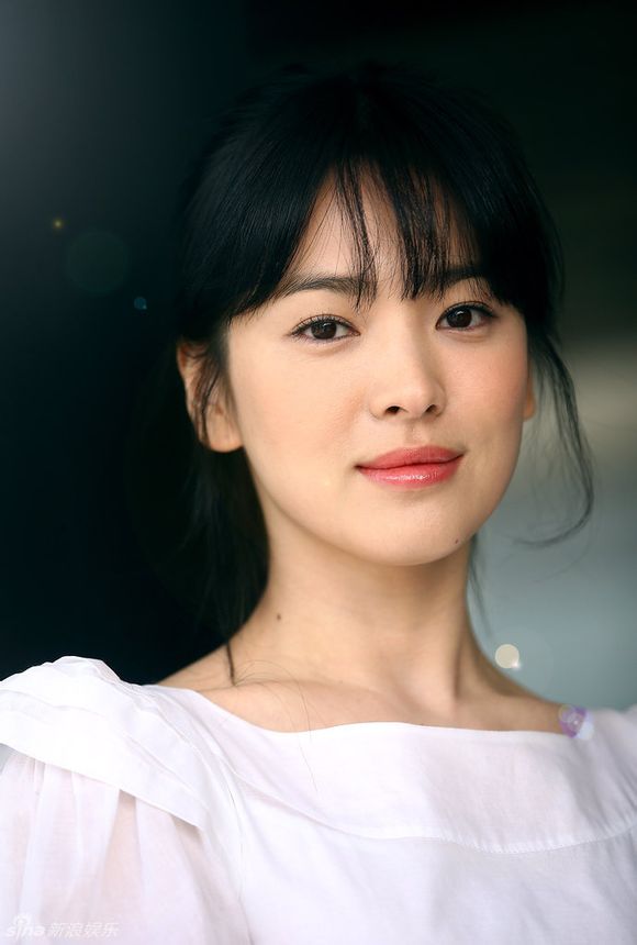 4 kieu toc gay 'sot' cua song hye kyo - 19