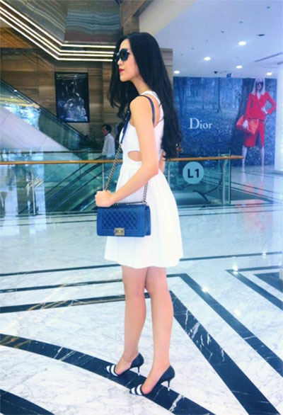 tran thanh di choi cung nguoi yeu "hot girl" - 11