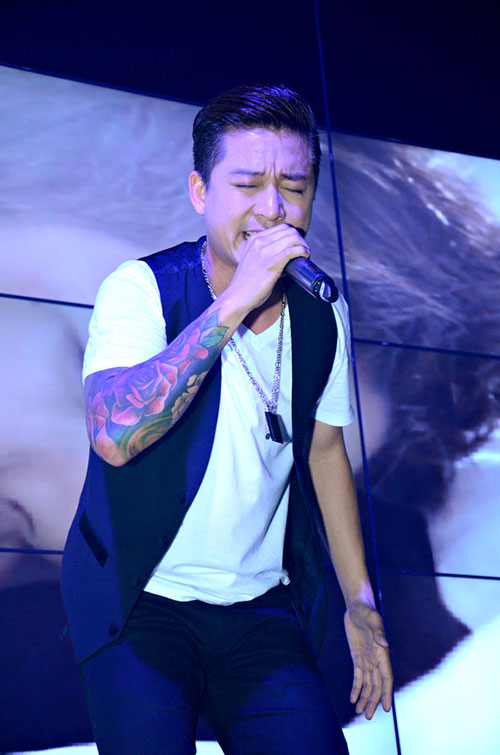 tuan hung bay to "hoi han trong anh" - 11