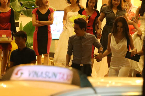 xe hoi cua angela phuong trinh la di muon? - 8