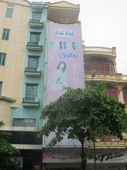 chay tiem vang: nha khong cua thoat hiem - 5