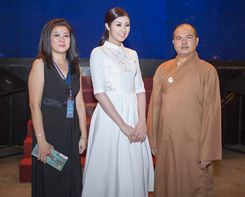ngoc han giup tre em ngheo mo tim - 3