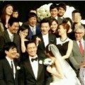 Làng sao - Hình ảnh "độc" trong đám cưới Lee Byung Hun