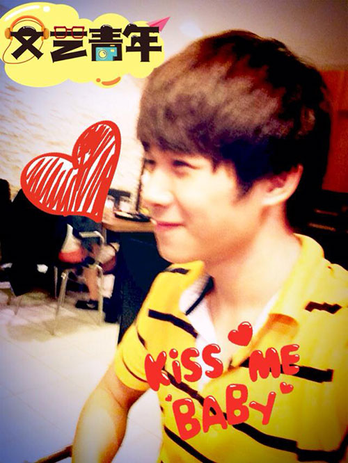 hot boy "ha noi, anh yeu em" khien fan ngay ngat - 4