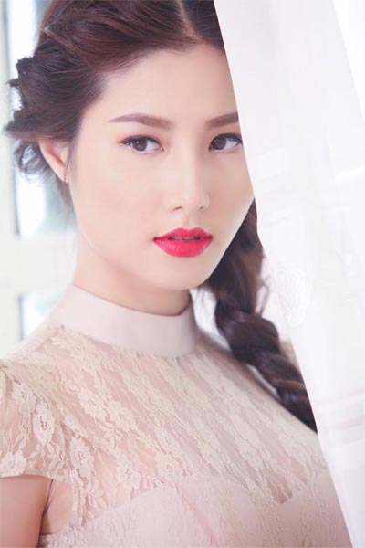 thuy tien khoe mat moc, khong photoshop - 14
