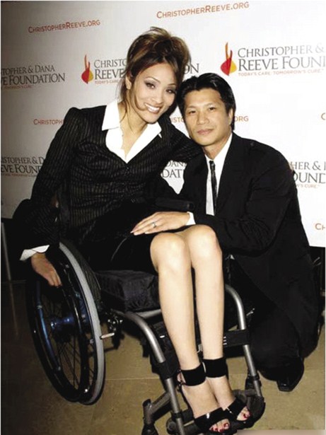 dustin nguyen: bi an sau cuoc hon nhan moi - 1