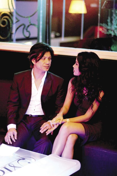 dustin nguyen: bi an sau cuoc hon nhan moi - 2