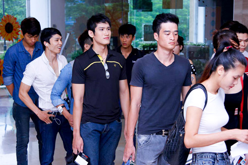 Thí sinh đoạt HCV Olympic Toán xôn xao Next Top - 4