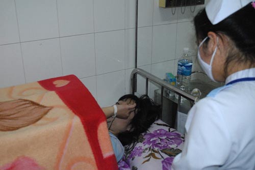 dot diem soi de do xang, thieu nu chay nguc - 1