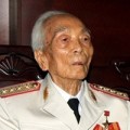 Tin tức - Chúc thọ Đại tướng Võ Nguyên Giáp 102 tuổi