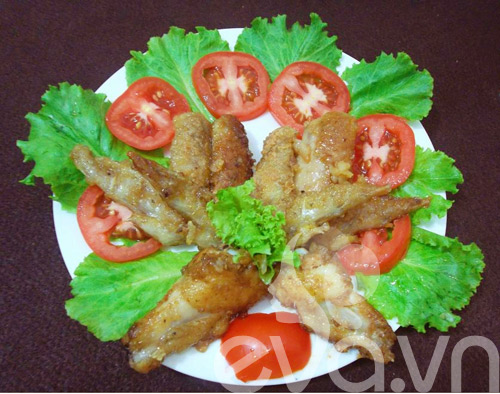 Đậm đà cánh gà chiên nước mắm - 8