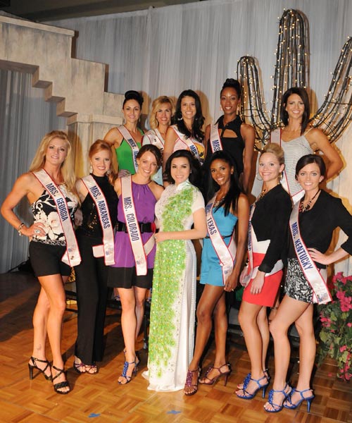 quy ba kim hong rang ro lam giam khao mrs america - 5