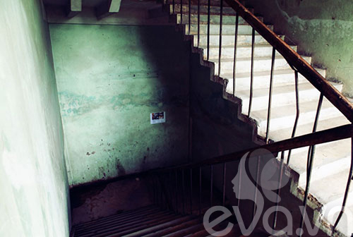 zone 9: paris giua long ha noi - 2