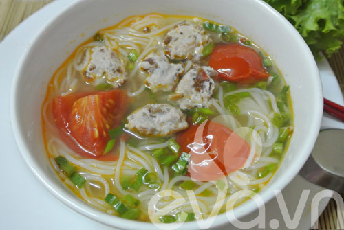 3 mon bun thit, suon, moc cho bua sang - 4