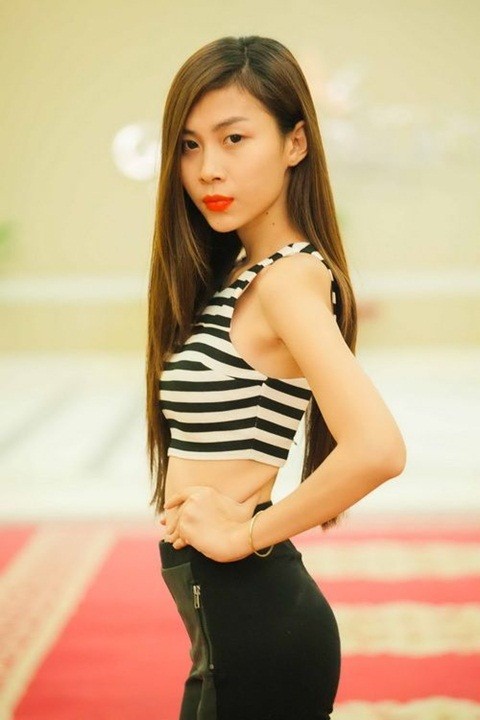 ly do hot boy lai nga bi loai khoi next top model - 2