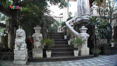 soi nha dai gia phim 'ban di chuc bi an' - 4
