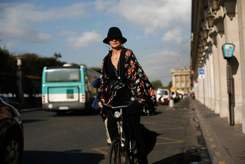 stylist 70 tuoi van "quyen ru nhat paris" - 3