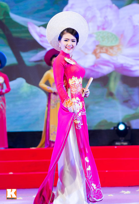 lo thi huong tram dang quang "nu hoang trang suc 2013" - 1