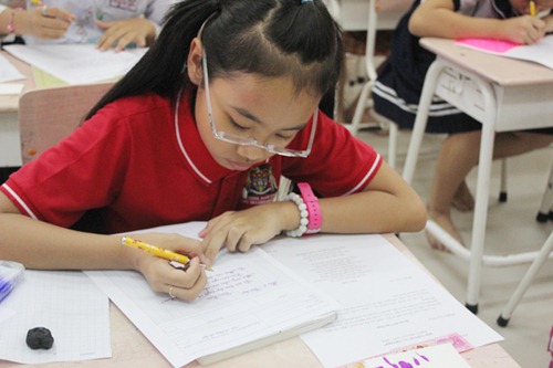 phuong my chi nhi nhanh thi "vo sach chu dep" - 2
