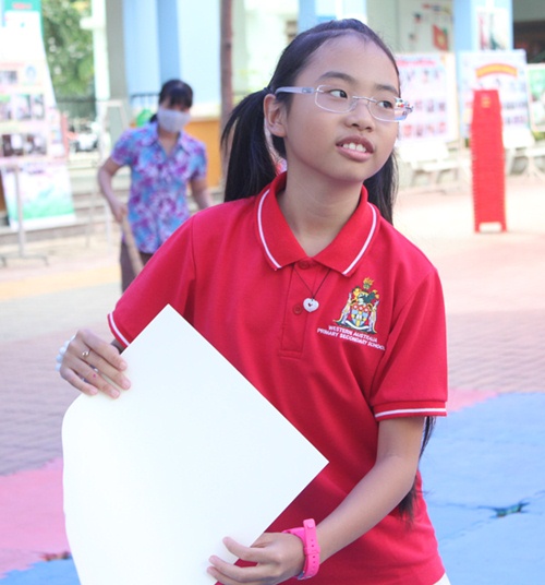 phuong my chi nhi nhanh thi "vo sach chu dep" - 5