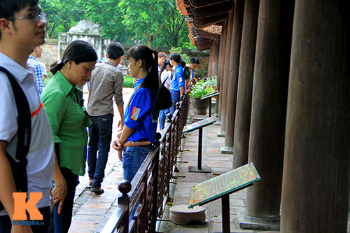 si tu chen chan cau may o van mieu - 13