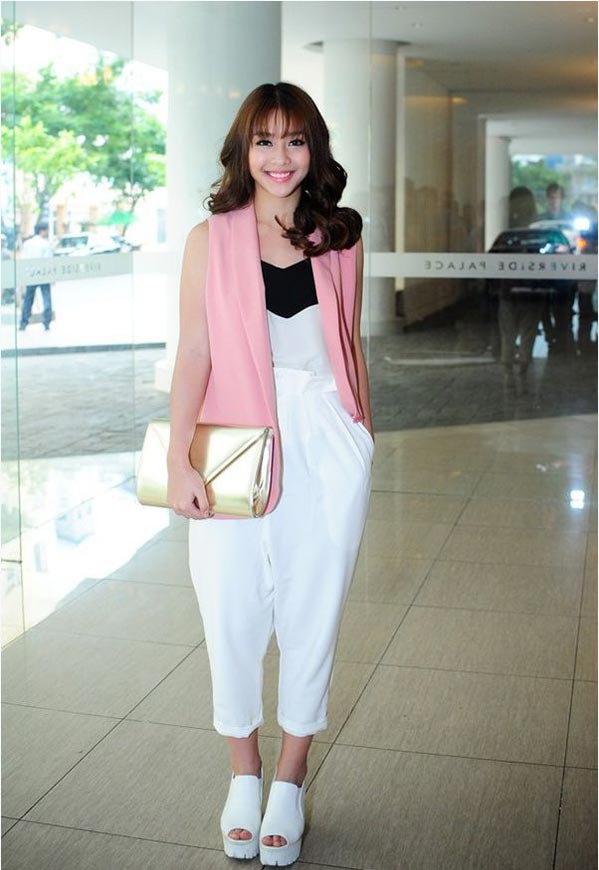 kha ngan lo chan tay tho vi chon sai trang phuc - 10