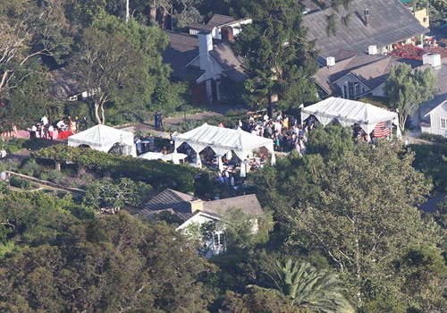jessica simpson lan dau tiét lọ vè dám cuói - 1