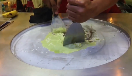Kem chao Thai Lan : Lạ lẫm với cách làm kem chảo Thái Lan