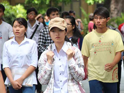 thi sinh thich thu voi de thi co hoang sa, truong sa - 2