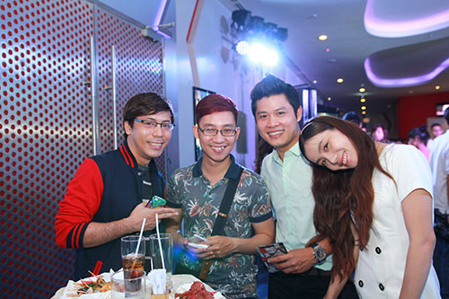 vo chong nguyen van chung tinh tu di xem phim - 3