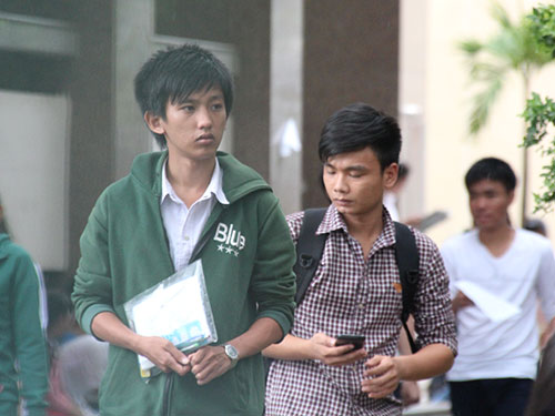 thi mon cuoi, hang loat thi sinh bi ky luat - 1