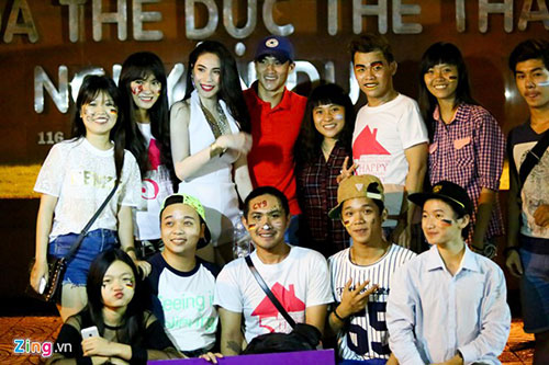 cong vinh dua don thuy tien co dong world cup - 12