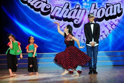 giam khao 'quay tung' buoc nhay hoan vu nhi - 2