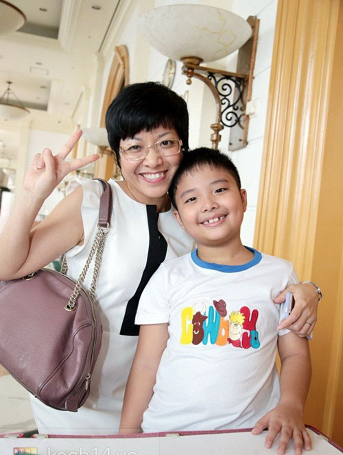 mc thao van: "co the nao me lai quen con?" - 3