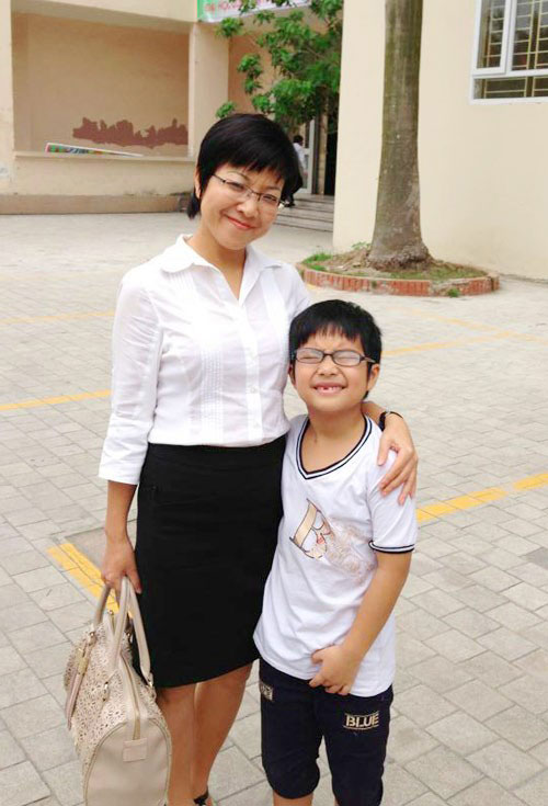 mc thao van: "co the nao me lai quen con?" - 4
