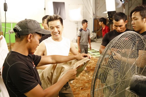 mr dam mao hiem treo minh 3 met de quay mv - 11
