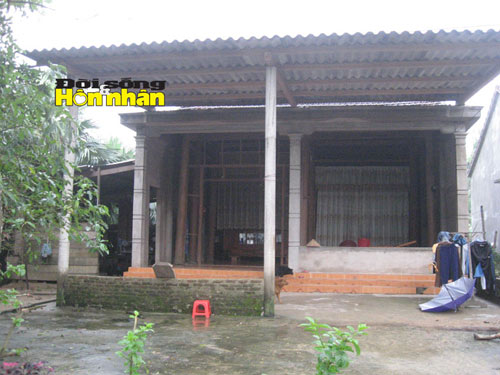 nguoi dan ong ngheo suyt mat van vi dao duoc tuong vang - 2