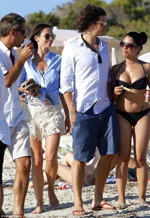 eva "soi" 30/7: vo chong beyonce bi mat ly than? - 11