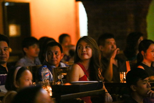 ban gai 9x lang le co vu le hieu trong dem sinh nhat - 5