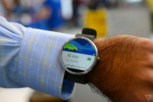 anh thuc te moto 360 - smartwatch dep nhat the gioi - 4
