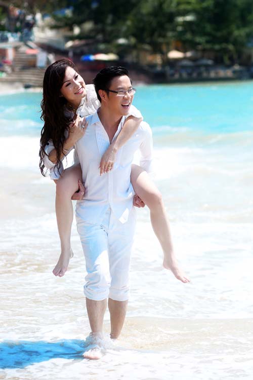mc anh quan va kavie tran nong nan tren bien vang - 3