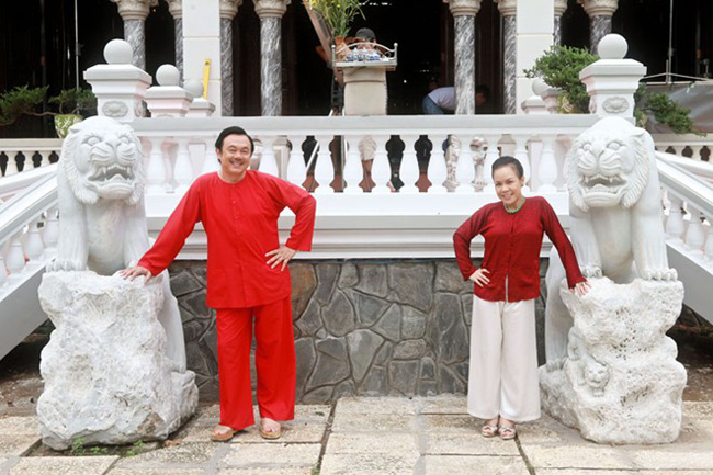 Biệt thự cổ kính, hoành tráng của Việt Hương, Chí Tài