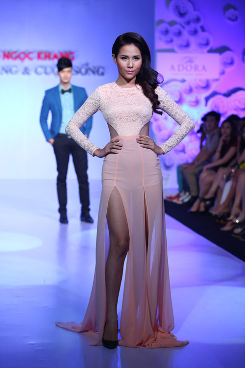 dan nguoi mau khoe duong cong chu s tuyet dep - 12