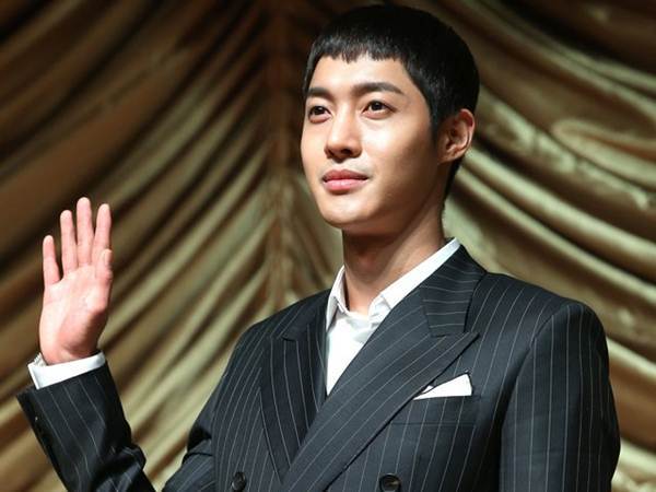 kim hyun joong bi trieu tap vi vu hanh hung ban gai - 1